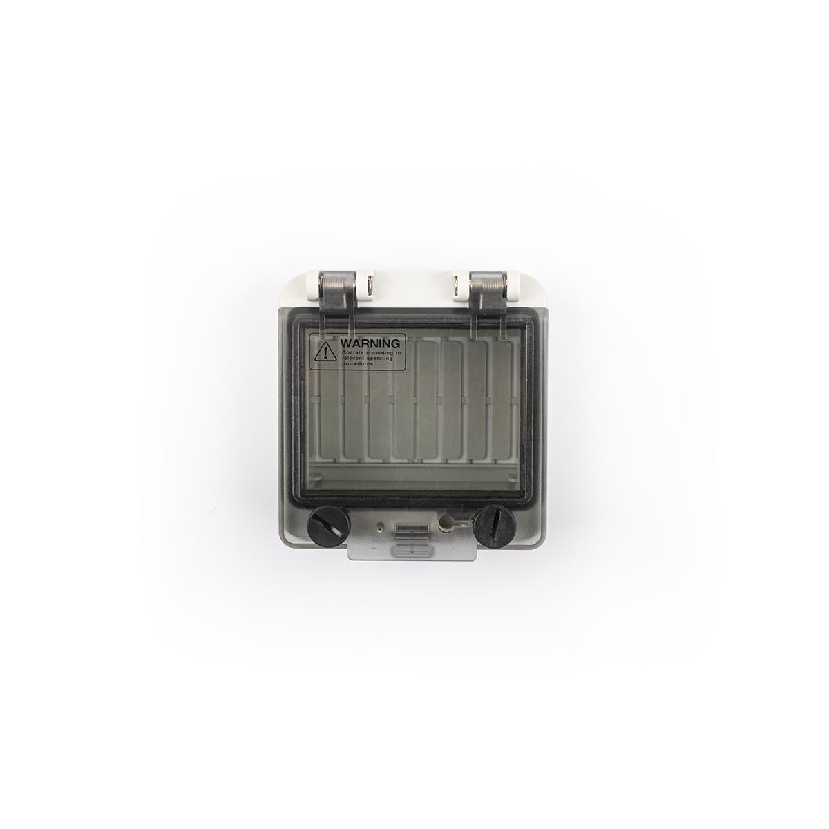 Coperchio incernierato a 4 moduli con gabbia di protezione profonda 23 mm, IP67