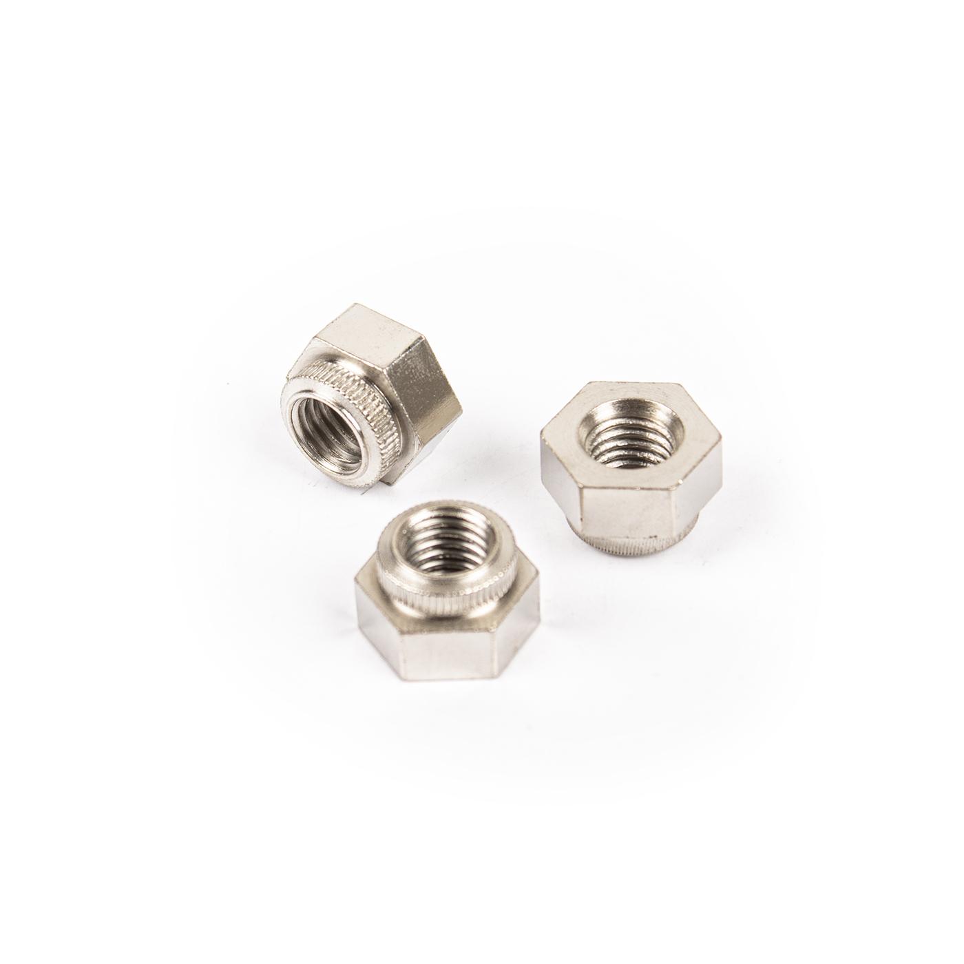 Écrous hexagonaux à sertir avec longue collerette M10, alésage Ø 14.5mm,acier cémenté trempé,nickelé Écrous hexagonaux à sertir avec longue collerette M10, alésage Ø 14.5mm,acier cémenté trempé,nickelé
