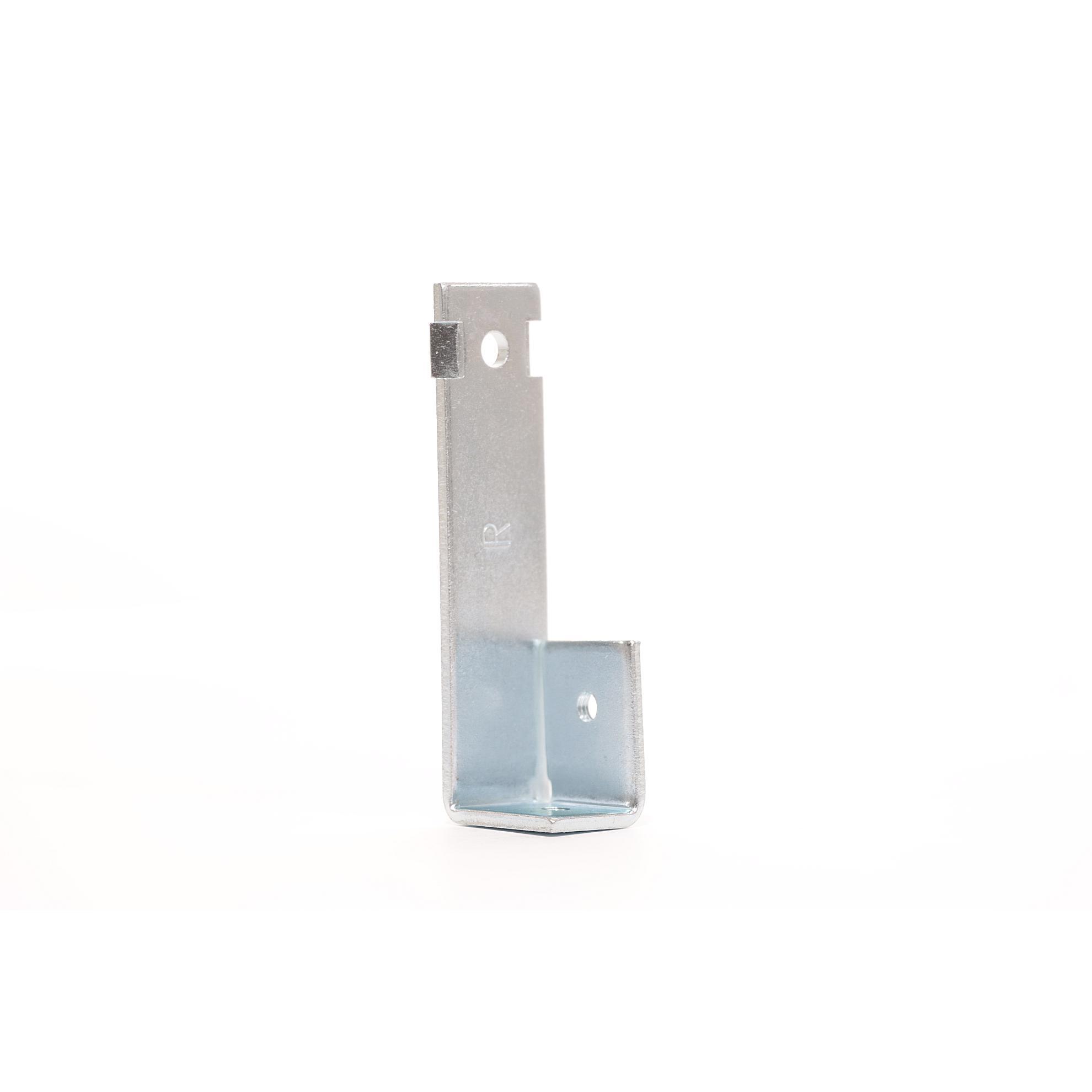 Staffa di collegamento "destra" con staffa laterale 100mm in acciaio, 30×25×100mm, Ø 6,5mm / M6 / M6 Staffa di collegamento "destra" con staffa laterale 100mm in acciaio, 30×25×100mm, Ø 6,5mm / M6 / M6