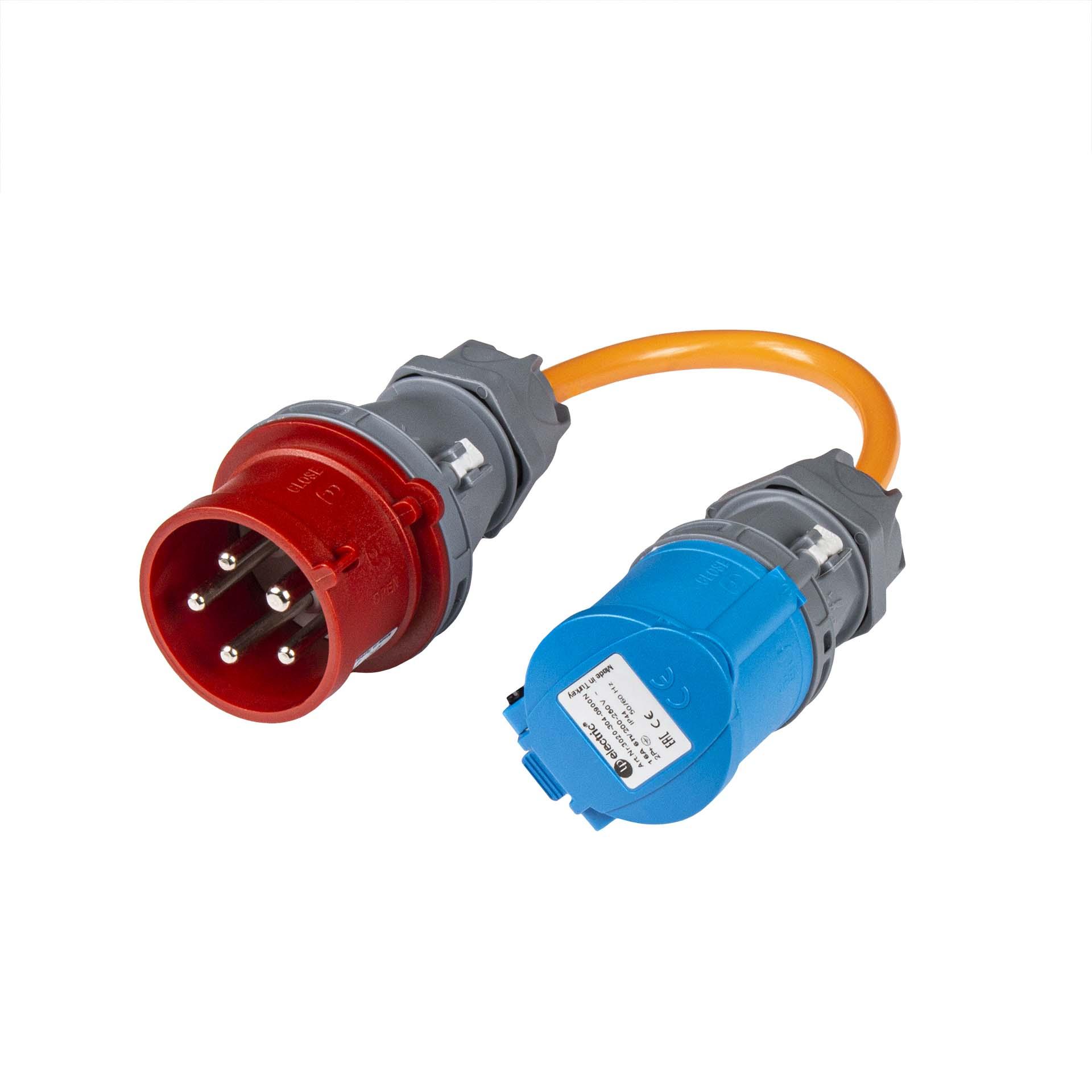 Adaptateur fiche CEE16-5 vers prise CEE16-3