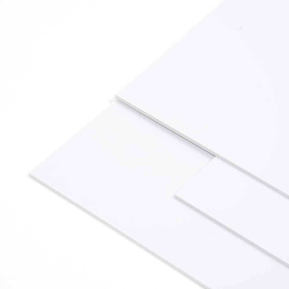Plaque de recouvrement PVC, blanc, 2040x1040x4mm, sans halogène, 2.12 m² / RAL 9016 Plaque de recouvrement PVC, blanc, 2040x1040x4mm, sans halogène, 2.12 m² / RAL 9016