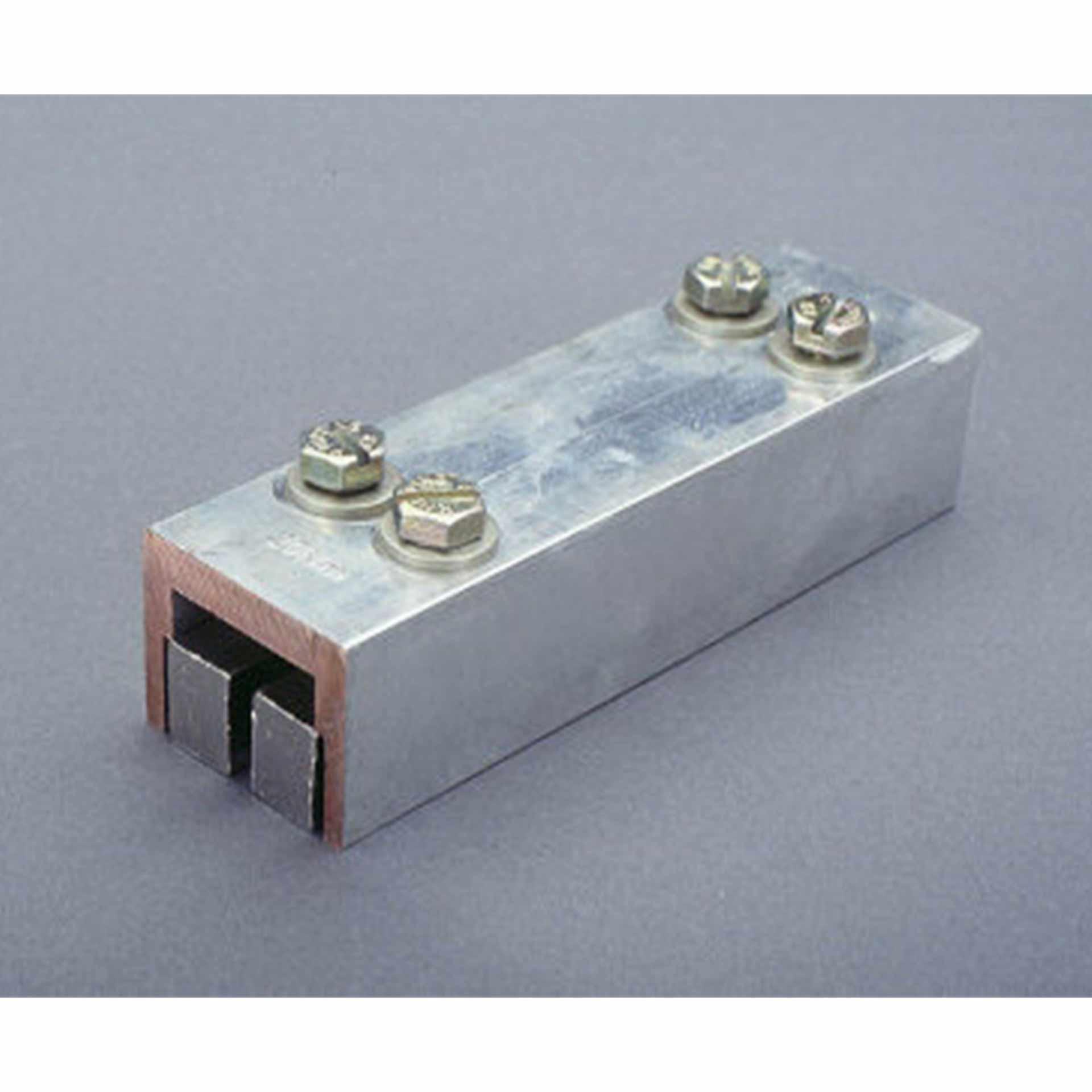 Connexion longitudinale de barres de cuivre en double T 1600 A, longueur 95mm Connexion longitudinale de barres de cuivre en double T 1600 A, longueur 95mm