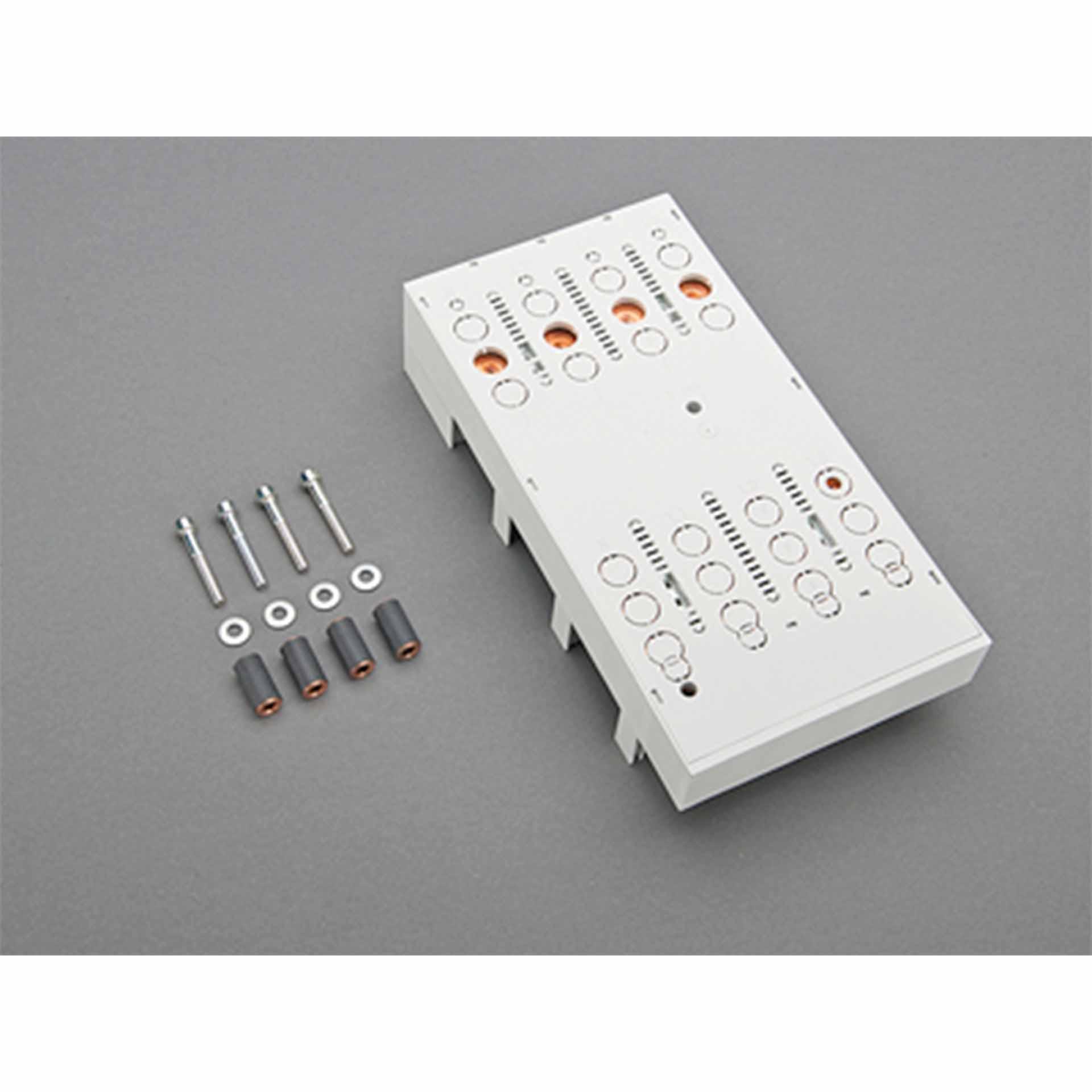 Adattatore sbarre 4P 250A, connessione a vite superiore, 140x270mm