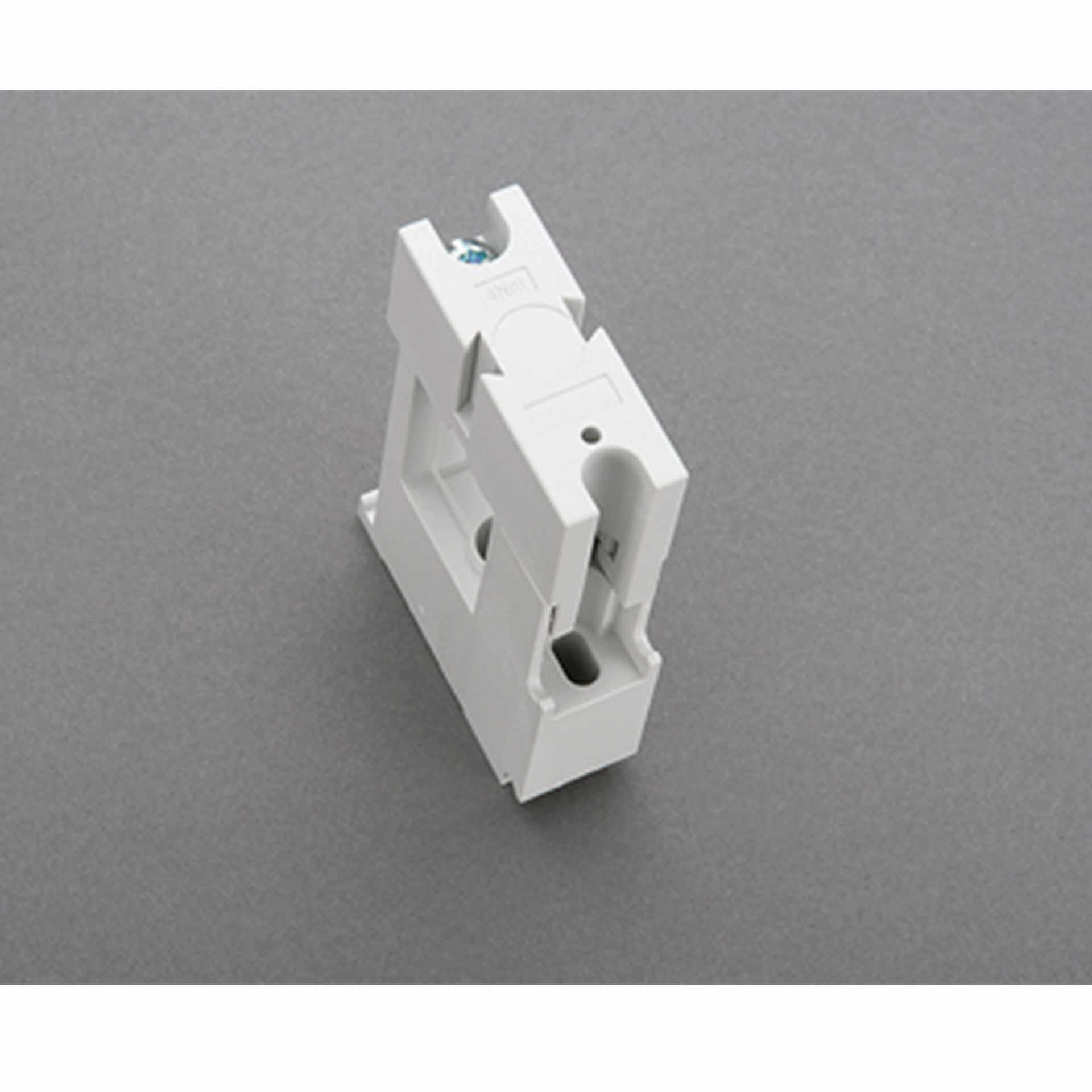 1P Support de jeux de barres à profilé en double T pour système 60mm jusqu'à 1600A 1P Support de jeux de barres à profilé en double T pour système 60mm jusqu'à 1600A
