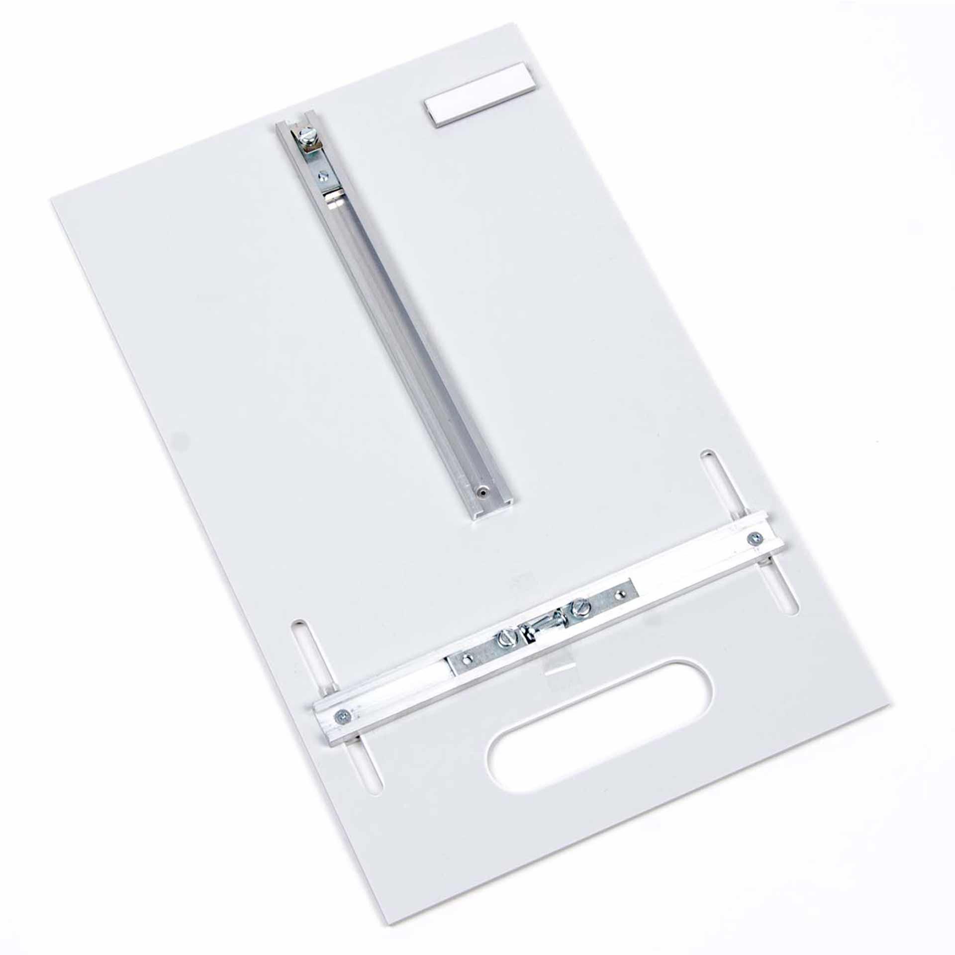 Plaque compteur BKW, sans trous de fixation, 250x400mm, polystyrène 7035 gris clair, sans halogène Plaque compteur BKW, sans trous de fixation, 250x400mm, polystyrène 7035 gris clair, sans halogène