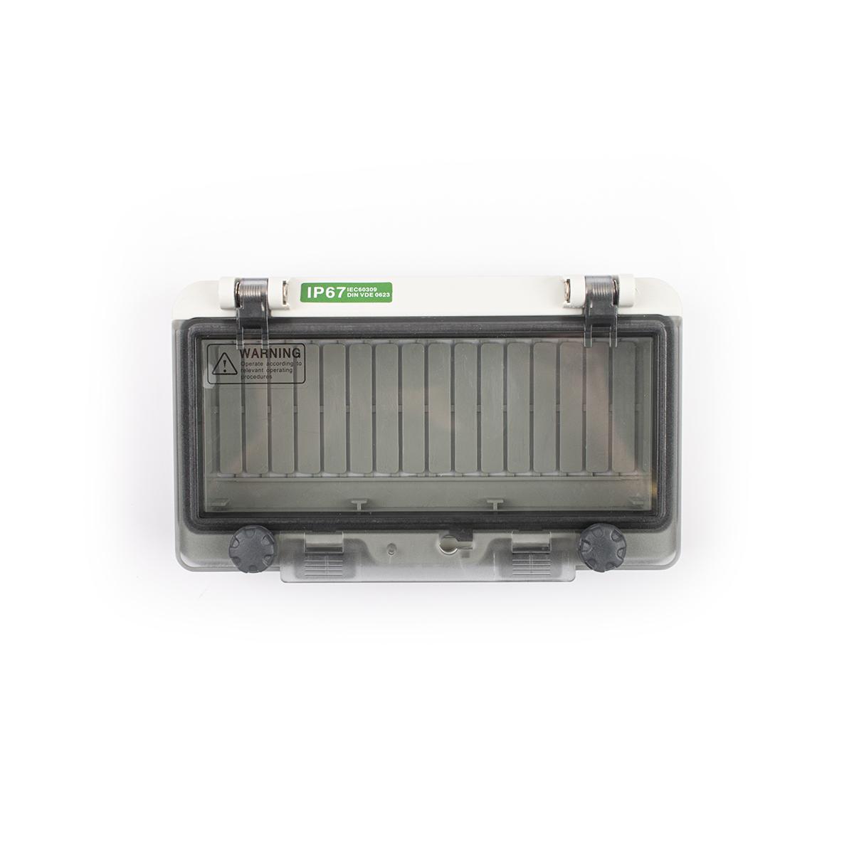 Coperchio incernierato a 8 moduli con gabbia di protezione profonda 23 mm, IP67