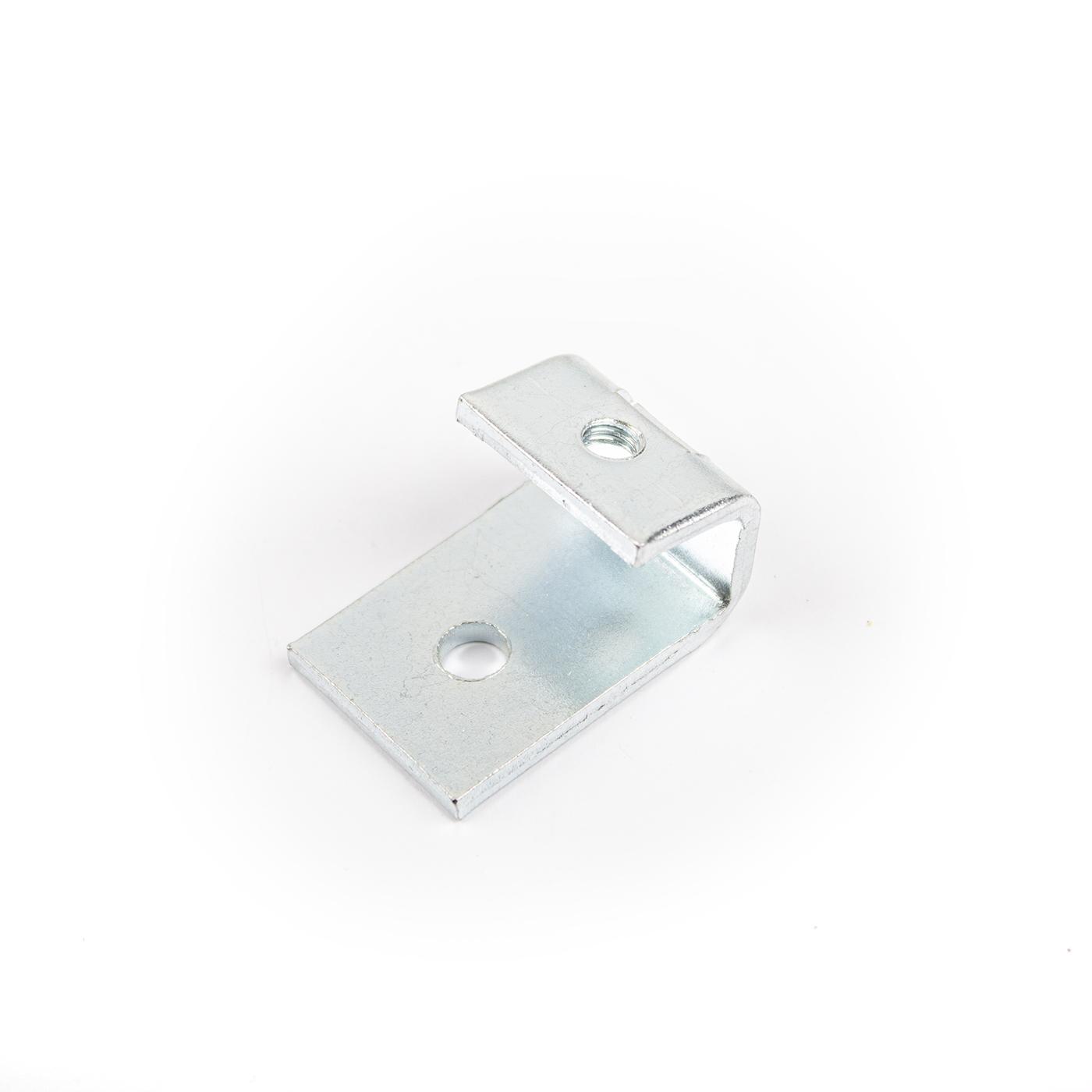 AZ 17.20 Staffa a U per guida di fissaggio, M6 / Ø 6,5mm, 18x21x36mm AZ 17.20 Staffa a U per guida di fissaggio, M6 / Ø 6,5mm, 18x21x36mm